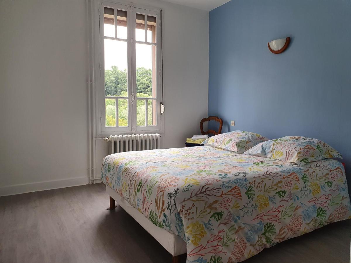 Le Bon Laboureur Hotell Saint-Léonard-des-Bois Exteriör bild