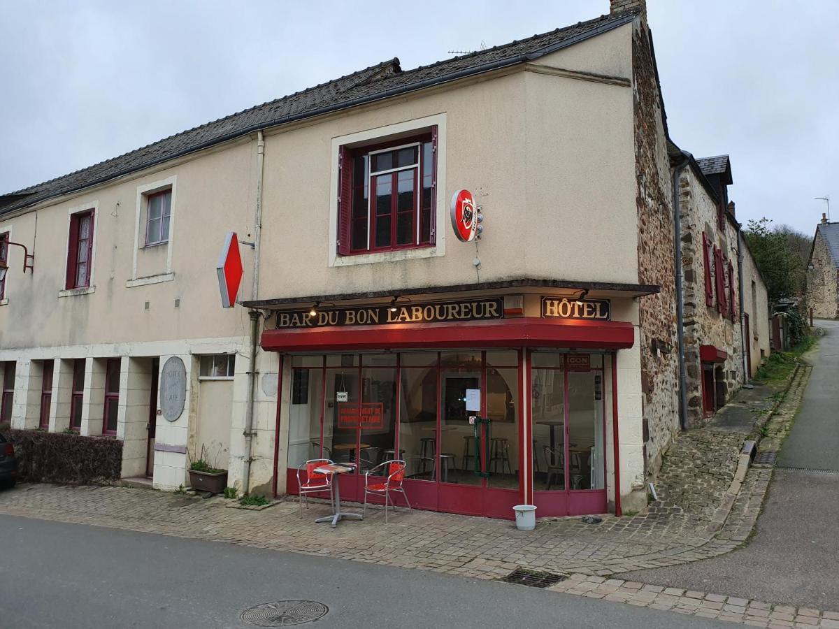 Le Bon Laboureur Hotell Saint-Léonard-des-Bois Exteriör bild